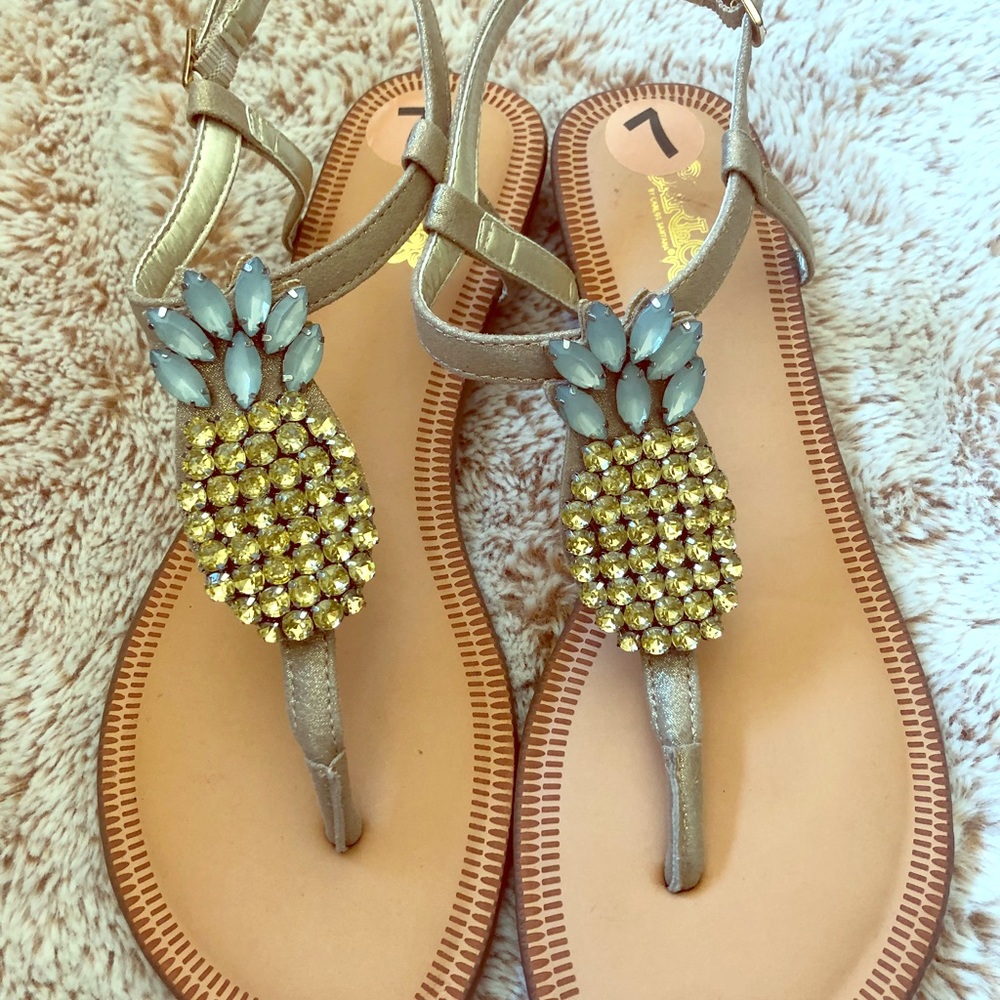 Pineapple sandals, Sz7